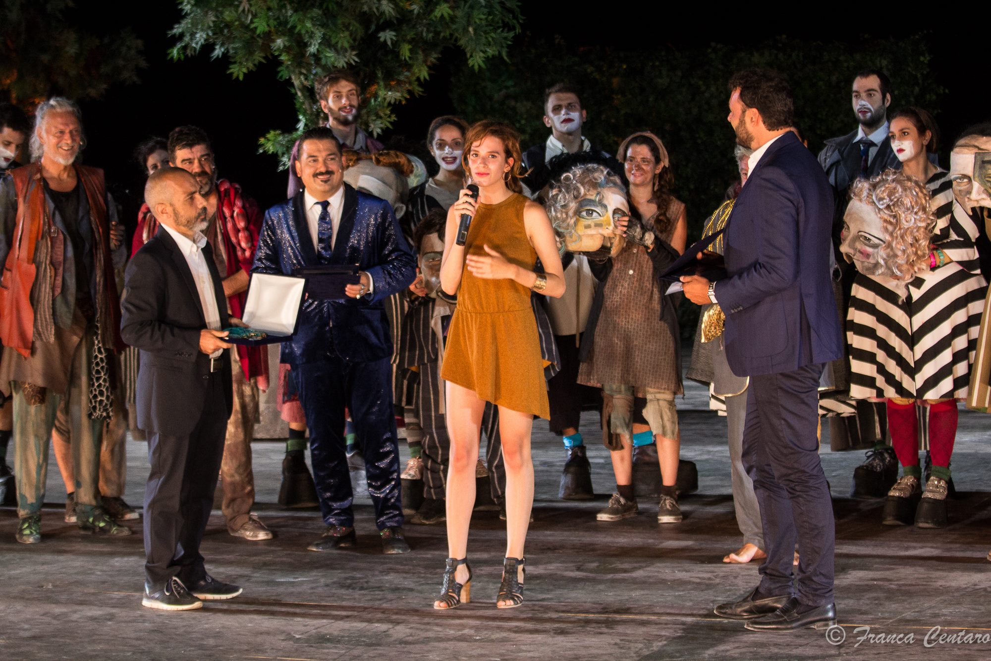 Eleonora De Luca riceve il premio