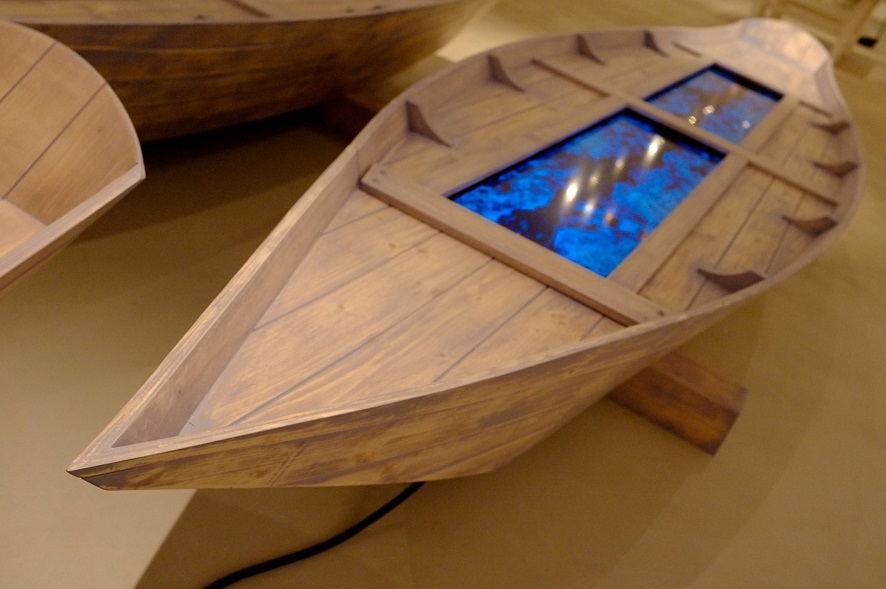 Fabrizio Plessi, Digital boat, barca di legno d'abete, 2012