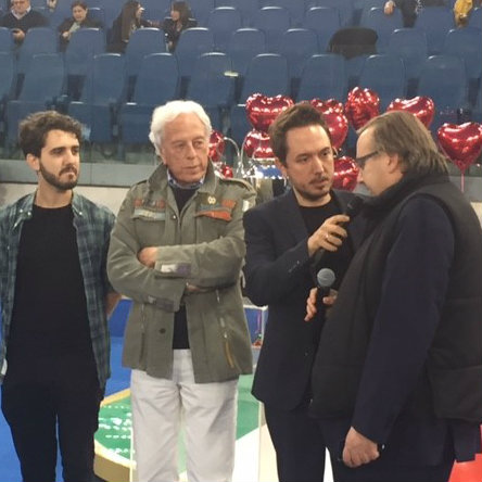 La premiazione, da sinistra Lorenzo Vizzini, Mario Lavezzi, Gigi Zini e Gaetano Blandini