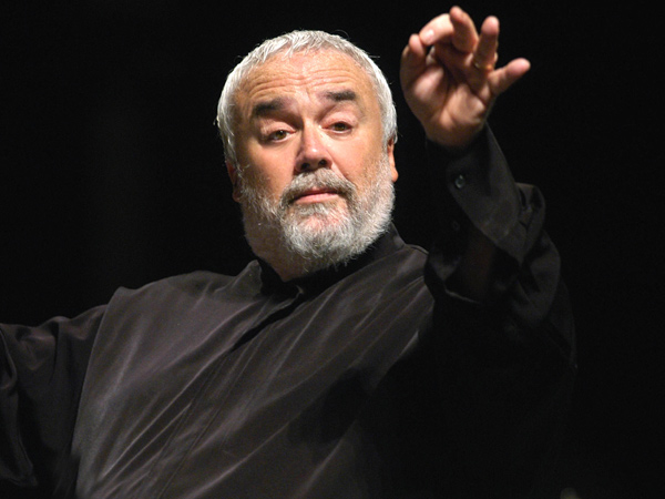 Gianluigi Gelmetti dirigerà l’Orchestra del Teatro Bellini per il concerto inaugurale
