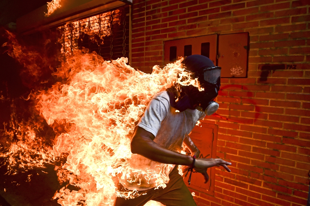 Venezuela Crisis di Ronaldo Schemidt