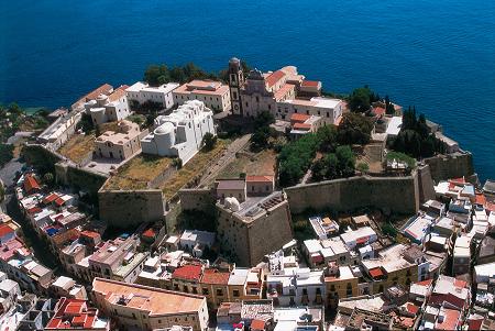 Castello e parco archeologico di Lipari, foto di Luigi Nifosì