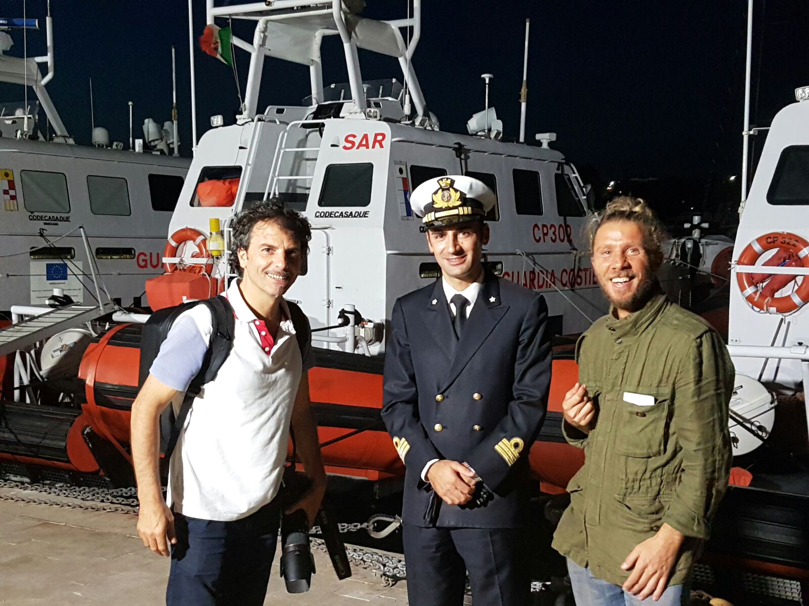 Il direttore della fotografia Bennica, il comandante della Guardia costiera Monaco e Lo Piero