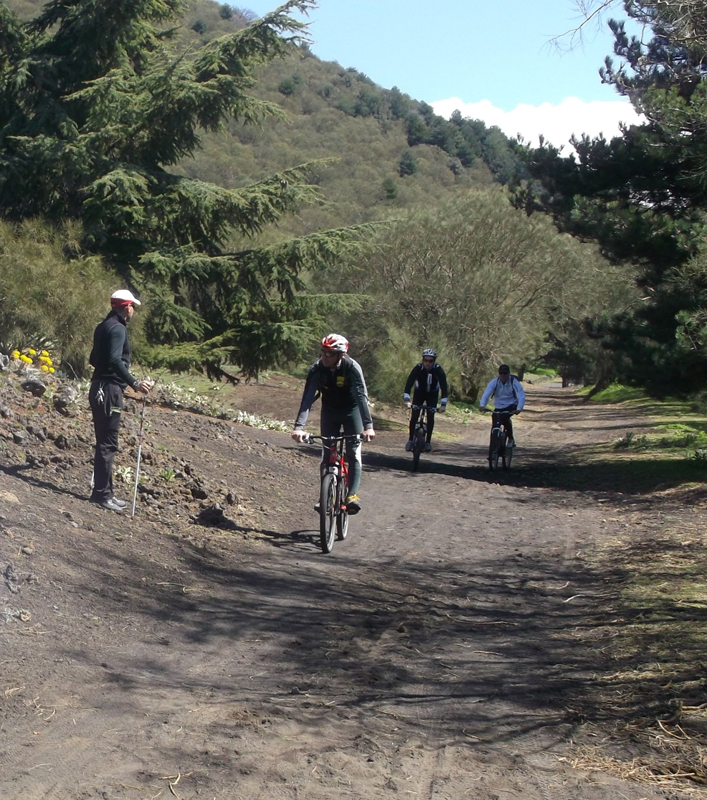 In bici sull'Etna