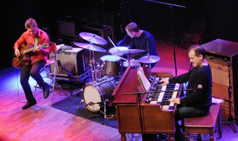 Peter Bernstein, Bill Stewart e Larry Goldings