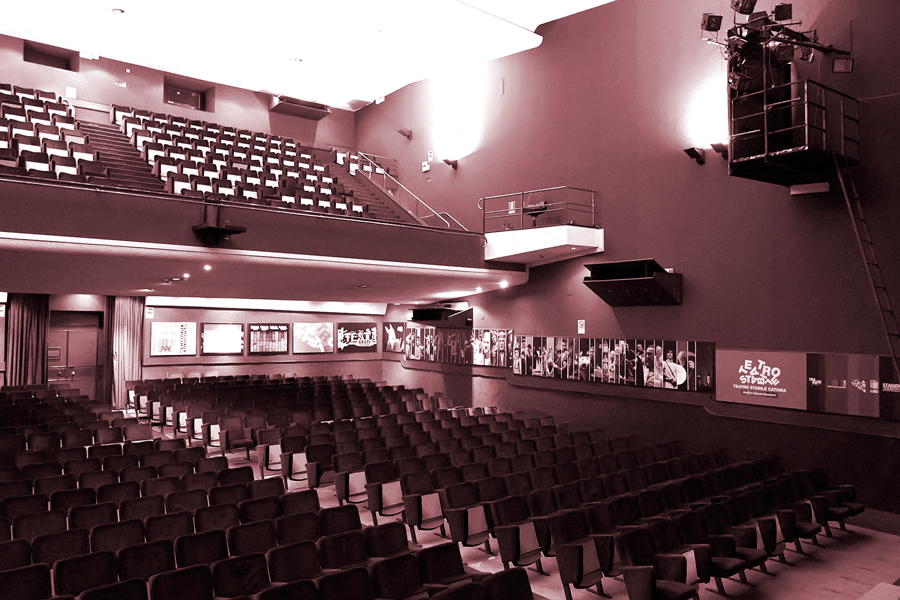 Il Teatro Verga, sala grande dello Stabile etneo