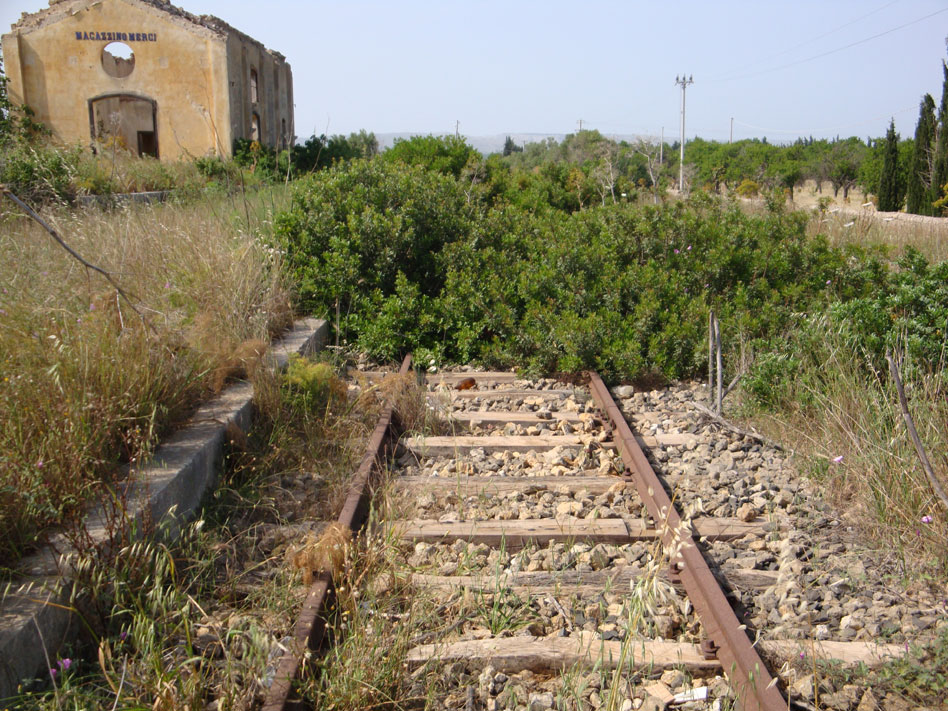 La vecchia ferrovia Noto-Pachino