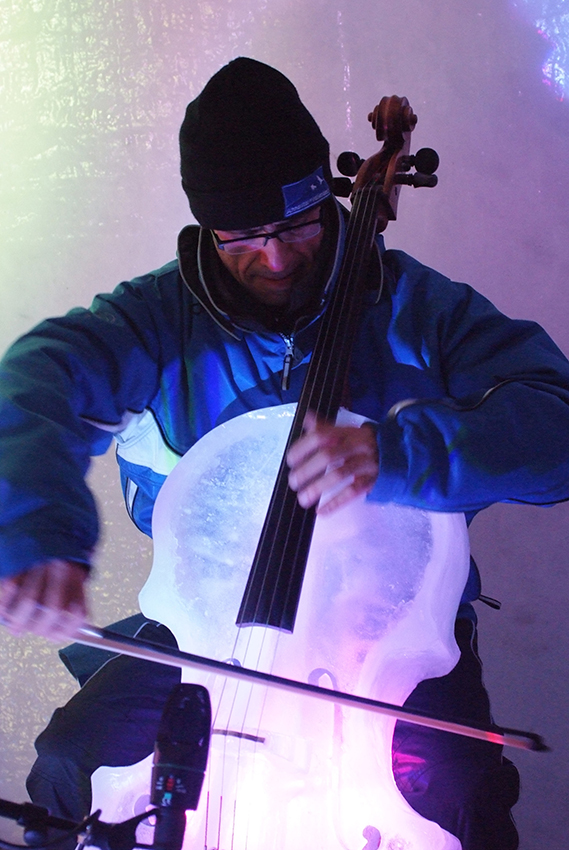 N-Ice Cello, Giovanni Sollima suona l'importanza dell'acqua