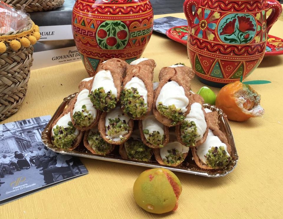 I cannoli della Pasticceria Di Pasquale di Ragusa