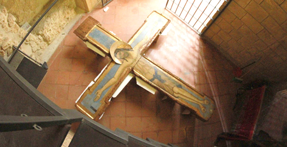 Cristo ligneo del 1200