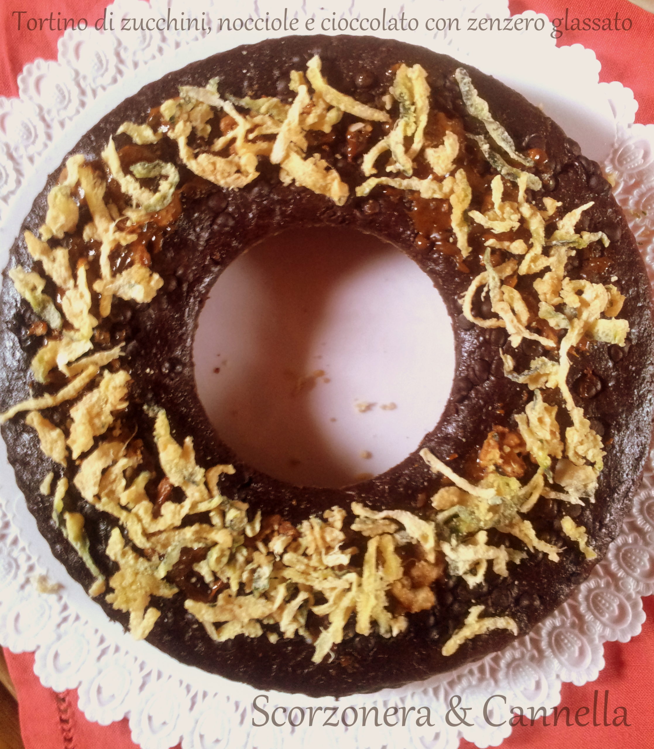 ​Torta di zucchine con cioccolato, nocciole e zenzero glassato