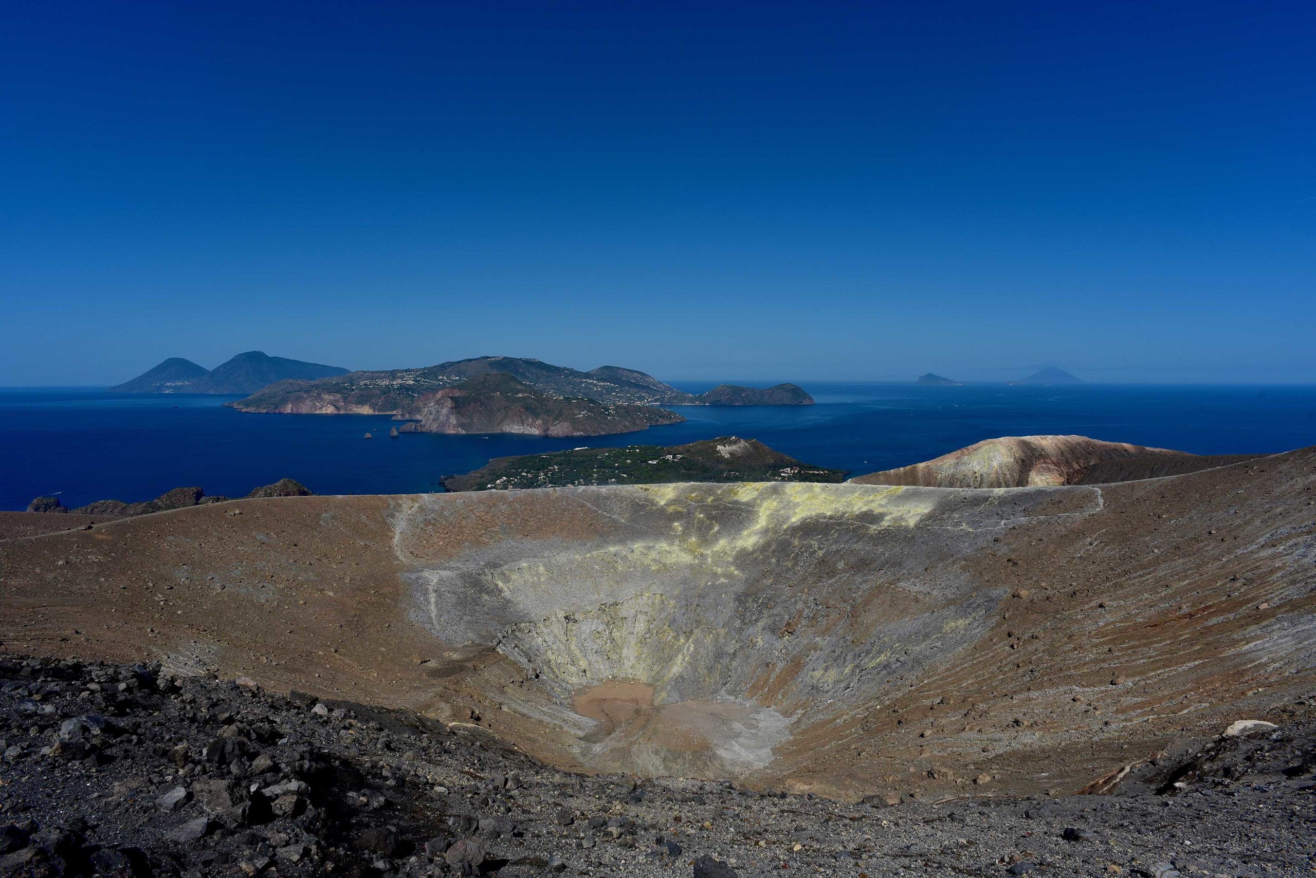 A Catania un’importante scoperta sull’attività eruttiva di Vulcano