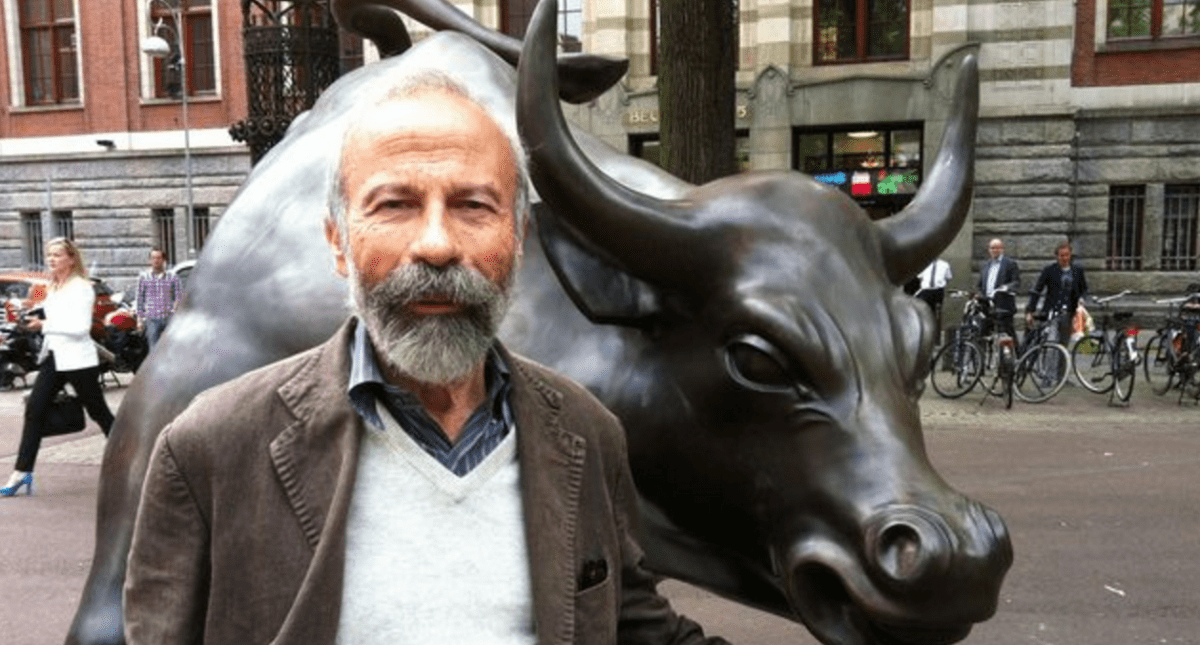 Addio ad Arturo Di Modica, lo scultore del Toro di Wall Street