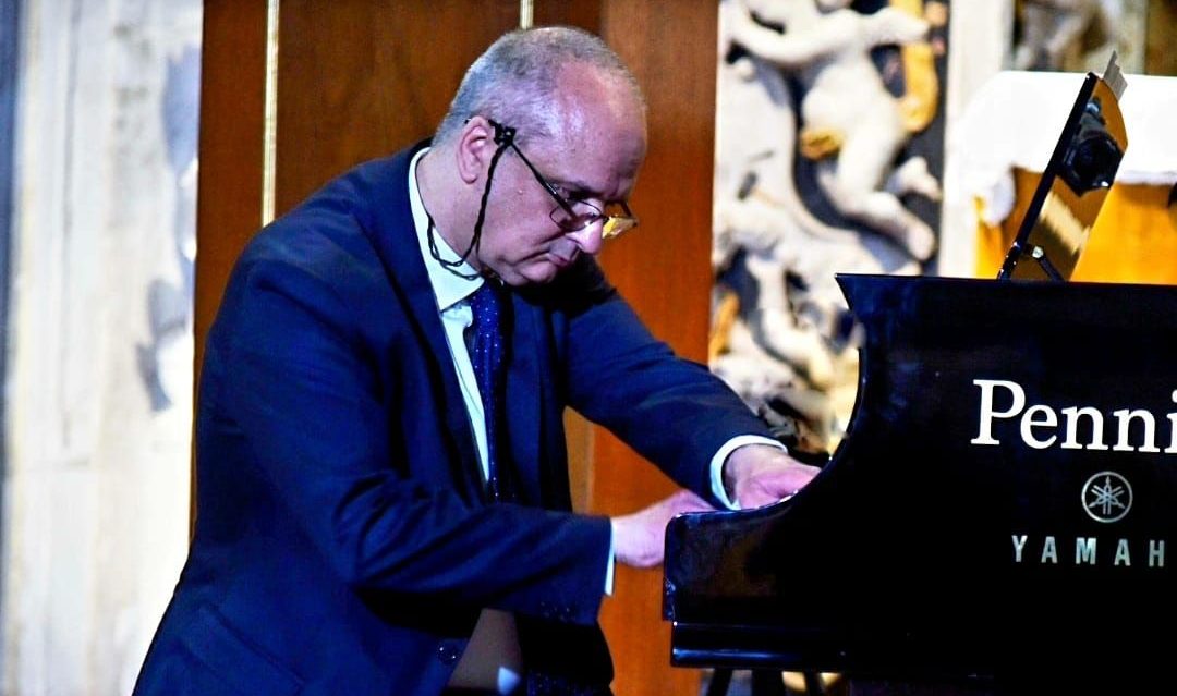 “Don’t bass”, l’inno alla speranza per la causa ucraina del pianista nisseno Fabrizio Puglisi