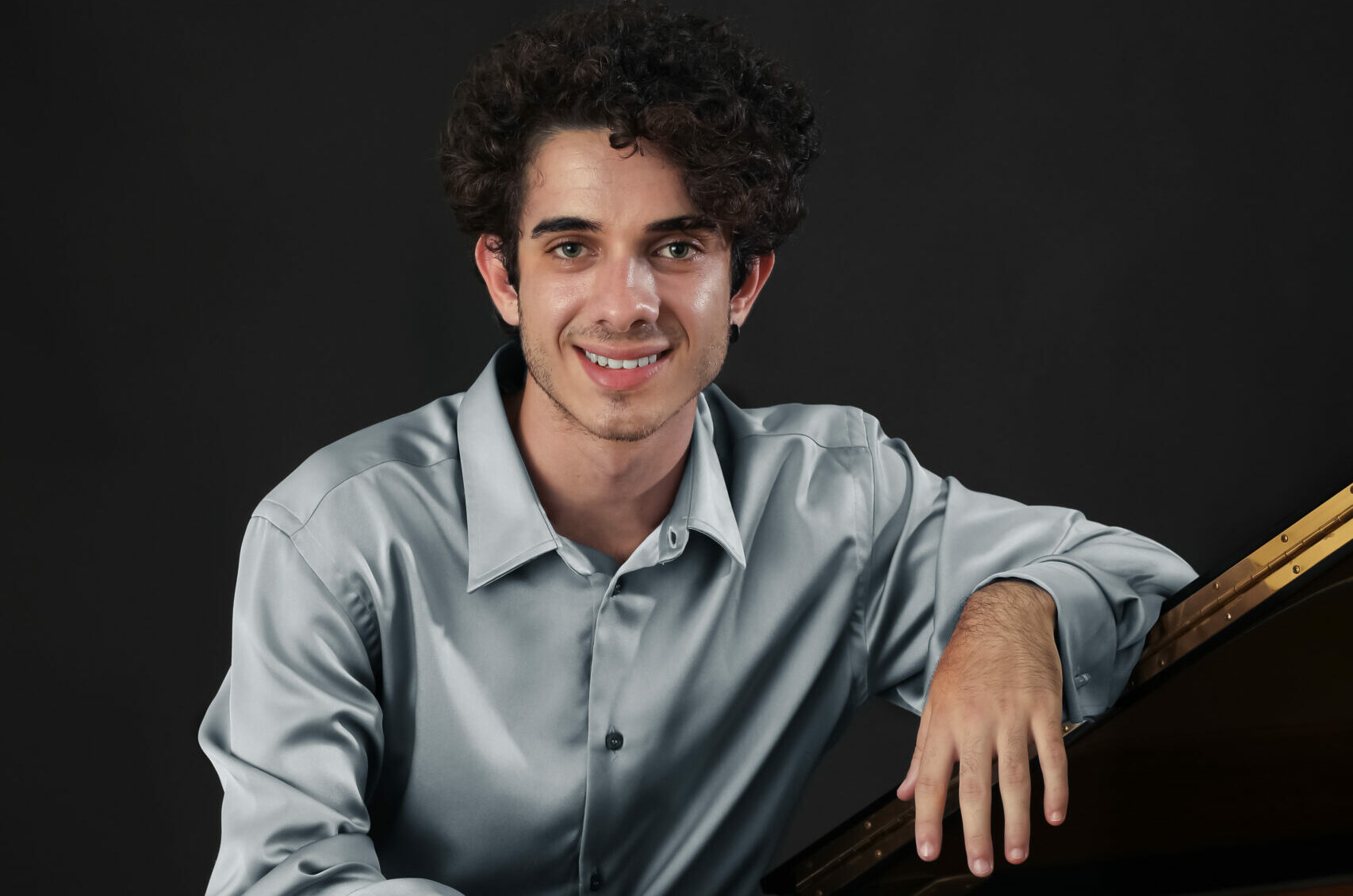Il giovane pianista catanese Fulvio Nicolosi terzo al premio Venezia