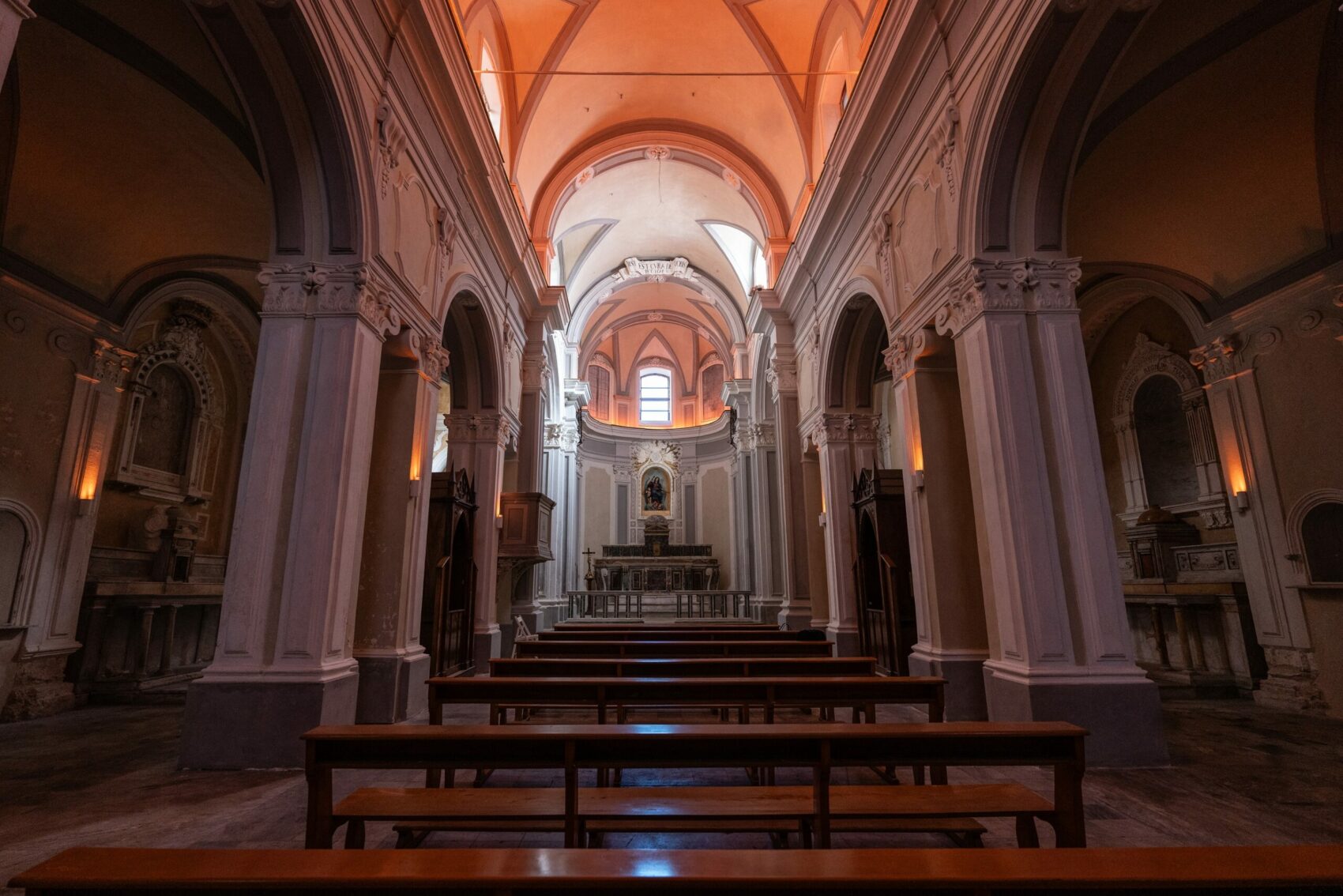 Tra fede e arte, si illumina a Palermo la chiesa della Madonna della Mazza