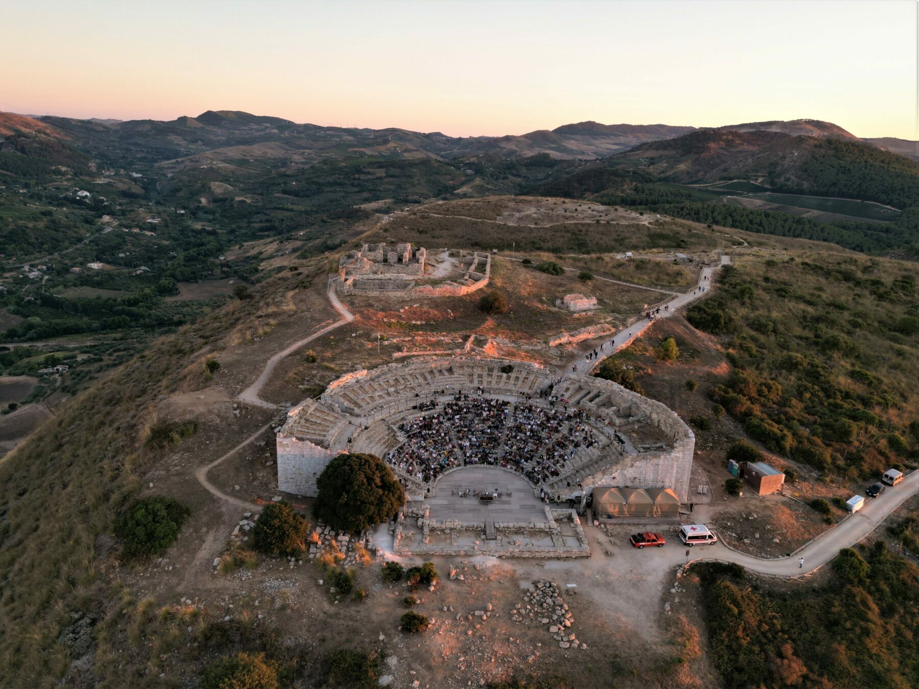 Segesta Teatro Festival, storia, natura e mito per capire il contemporaneo